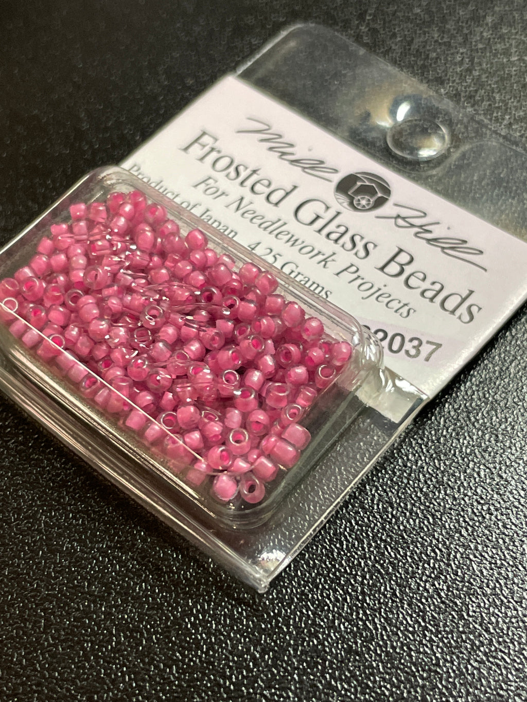 62037 Mill Hill Beads Frosted - Mauve