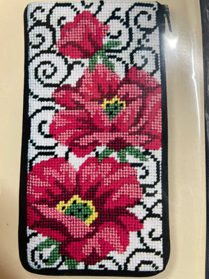 Stitch And Zip Needlepoint Eyeglass/Cellphone Kits