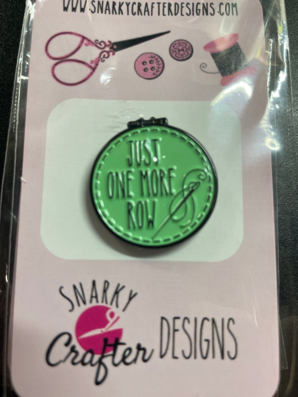 One More Row Needle Minder