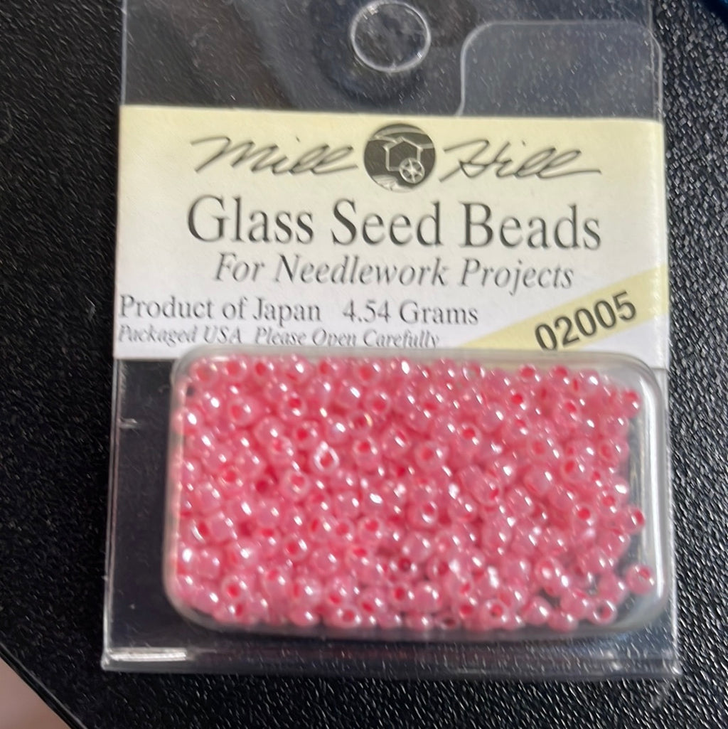 02005 Mill Hill Glass Beads - Dusty Rose