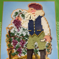 Mediterranean Santas: Vineyard Santa  Buttons and Beads Kit
