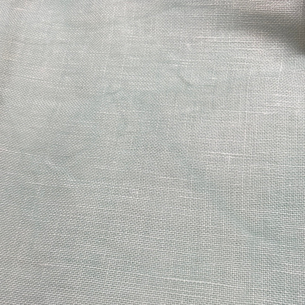 32 count Frostbite Linen