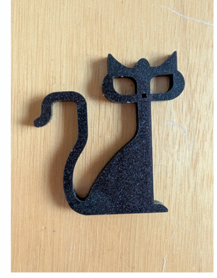 Black Cat Needle Minder
