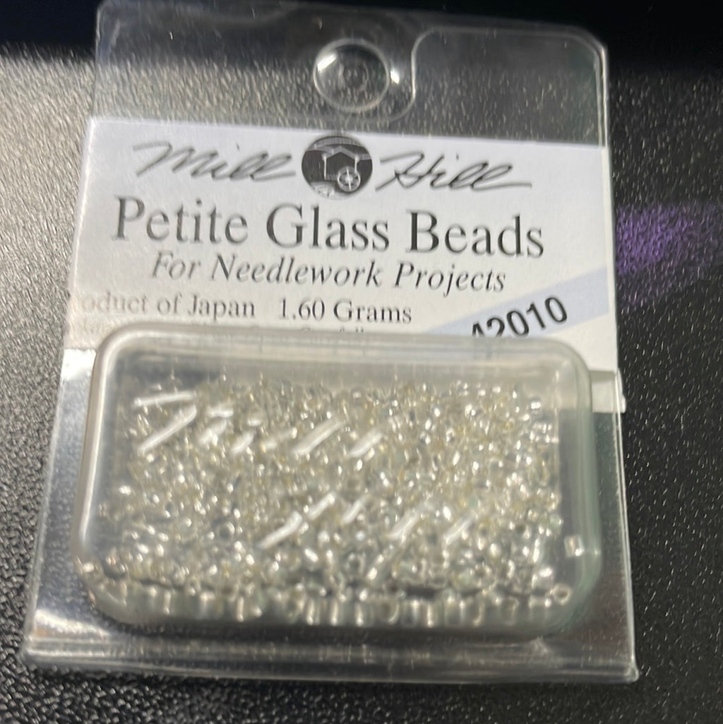42010- Petite Glass Beads- Ice