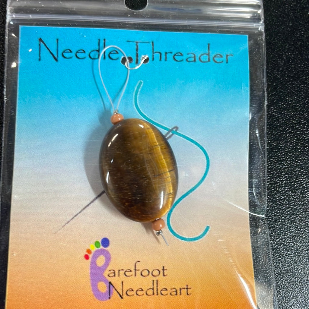 Mocha Needle Threader