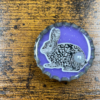 Black and White Bunny Bottle Cap Needle Minder