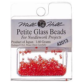 42013- Petite Glass Beads- Red